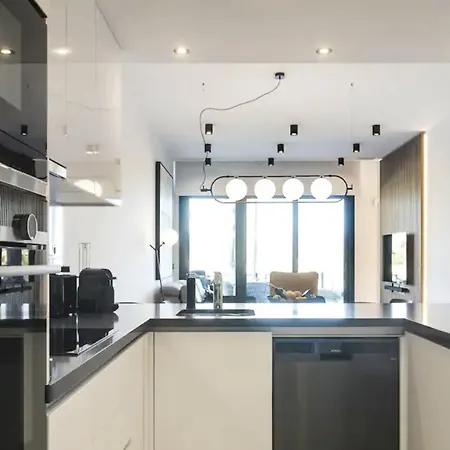 Luxurioeses Mit Pool Und Garage Am Poniente Beach! By Interhome *