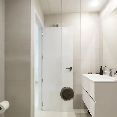 Luxurioeses Mit Pool Und Garage Am Poniente Beach! By Interhome Apartment *