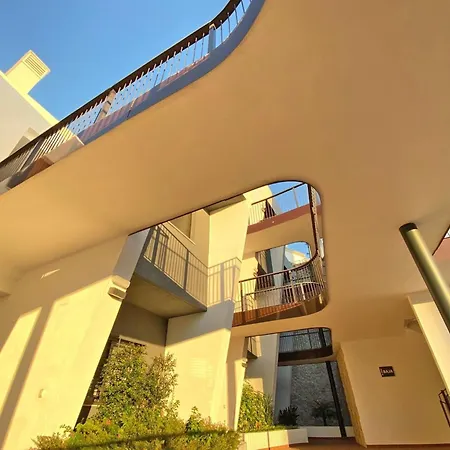 Luxurioeses Mit Pool Und Garage Am Poniente Beach! By Interhome Apartment