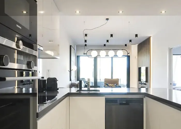 Luxurioeses Mit Pool Und Garage Am Poniente Beach! By Interhome *